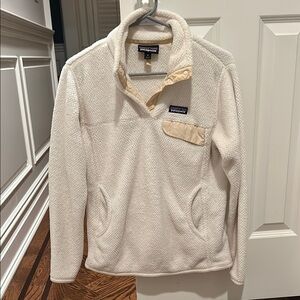 Women’s Patagonia White/ Cream Fleece Pullover